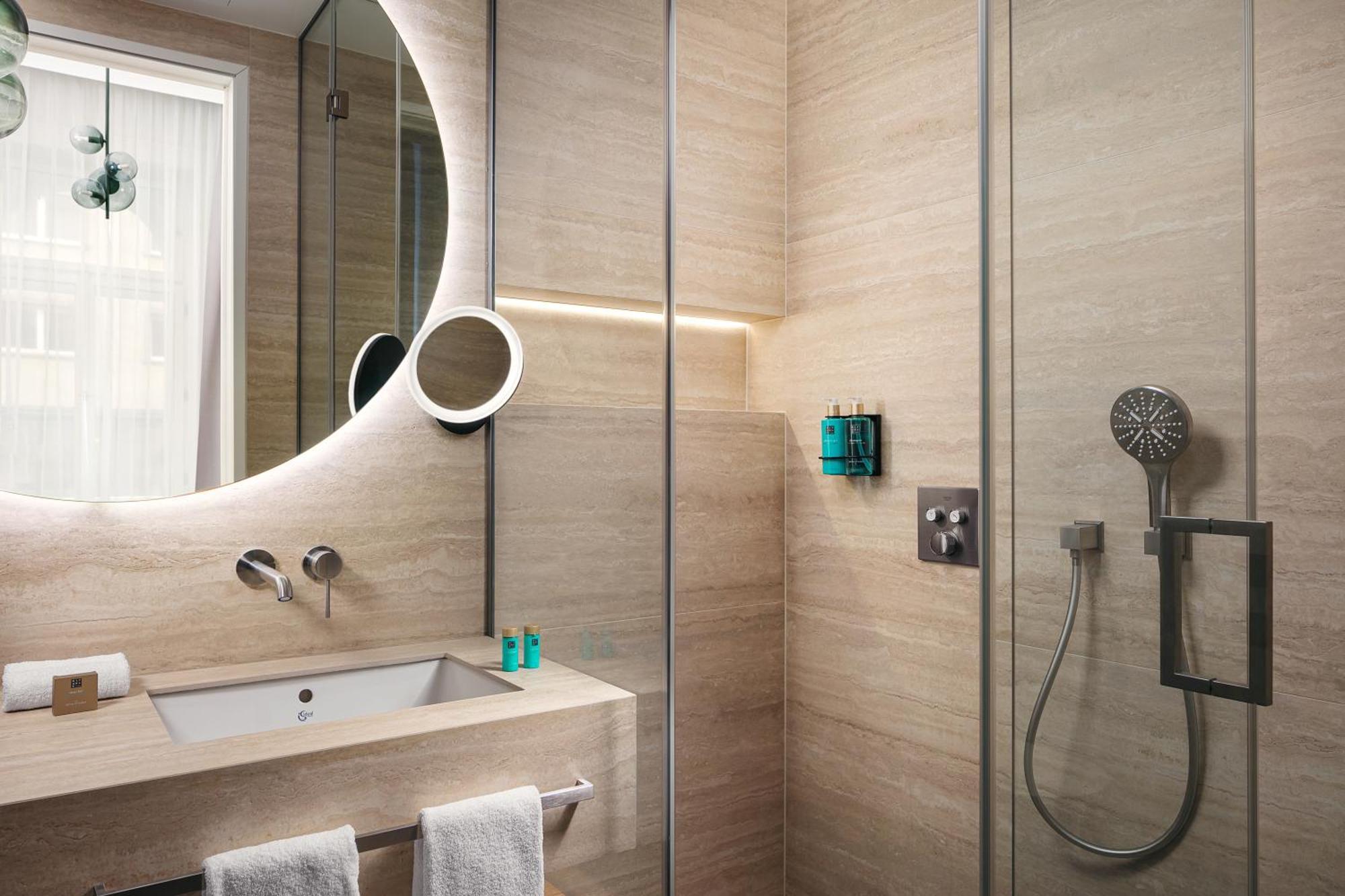 R16 Residences براغ المظهر الخارجي الصورة